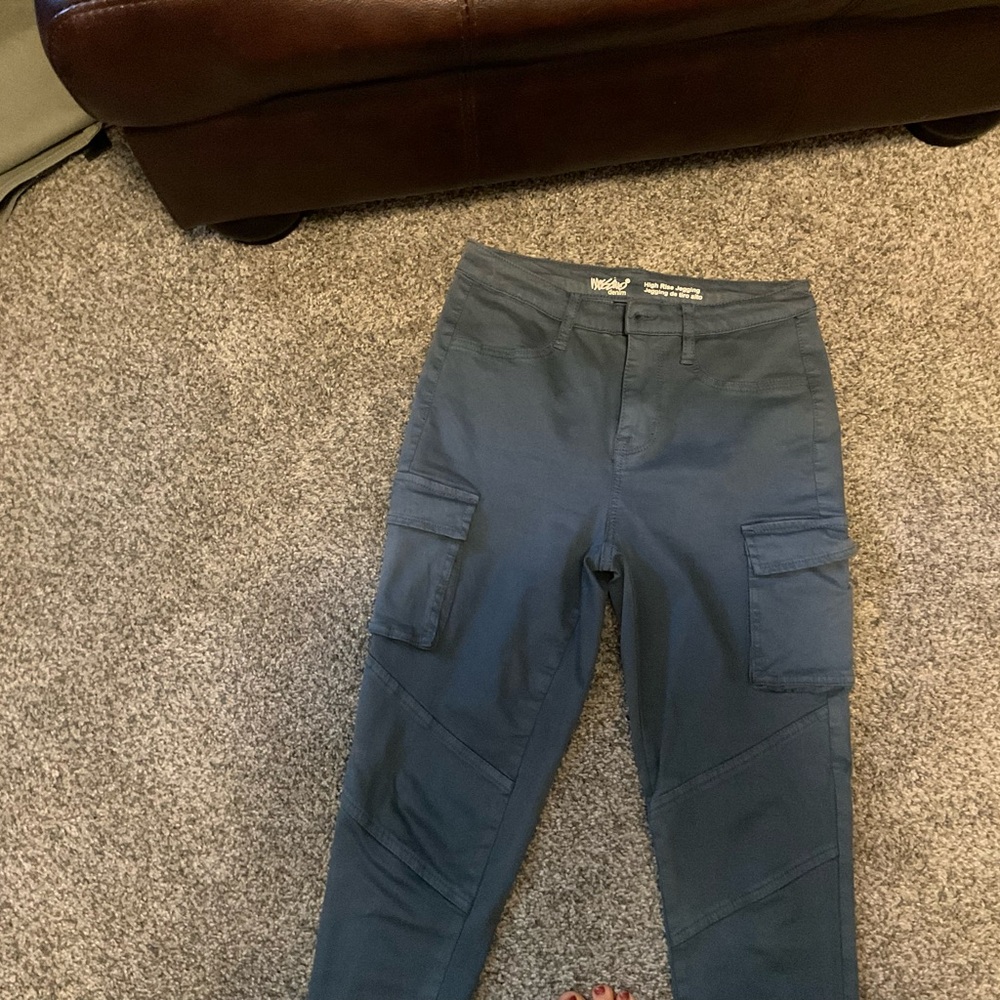 Women's Skinny Cargo Pants - Gray